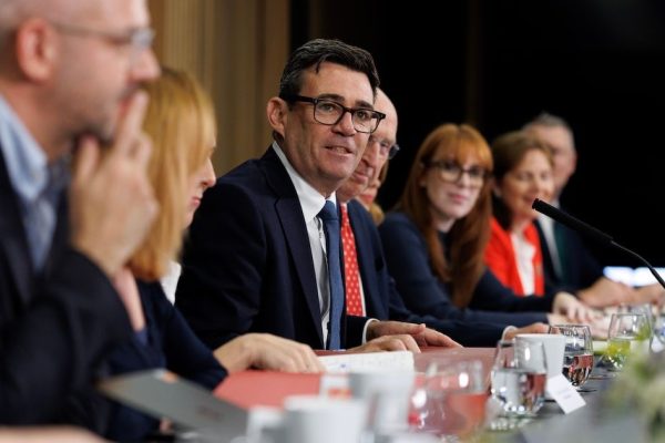 Andy Burnham 释放英国网络安全政策延续信号 撤销原 DSIT 后仍重新任命 Liz Lloyd