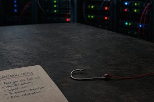 暴露的服务器揭露 WebDAV 恶意软件活动背后的 AI 辅助钓鱼工具包